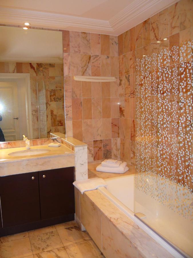 Appartement Relais De La Reine Cannes Croisette Екстер'єр фото